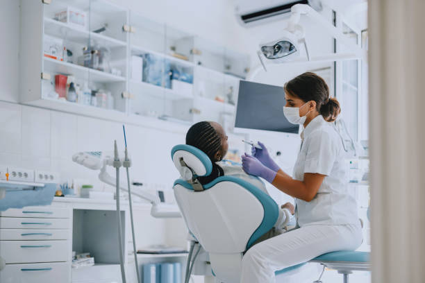 Best Wisdom Tooth Removal  in Farmersville, CA